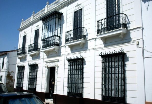 Vino y patrimonio en una visita a Villalba del Alcor