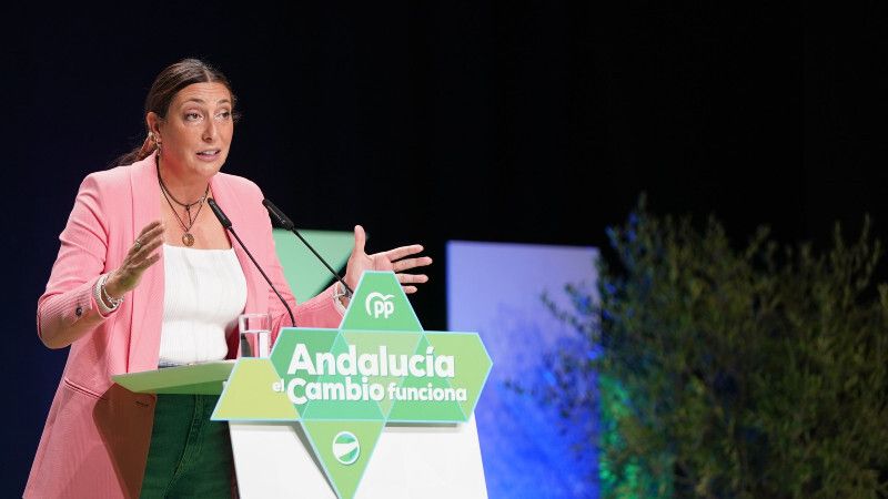 Loles López, reelegida como secretaria general del PP Andaluz