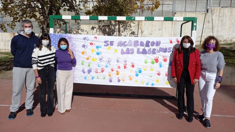 Los centro educativos onubenses se suman a la celebración del Día contra la Violencia de Género