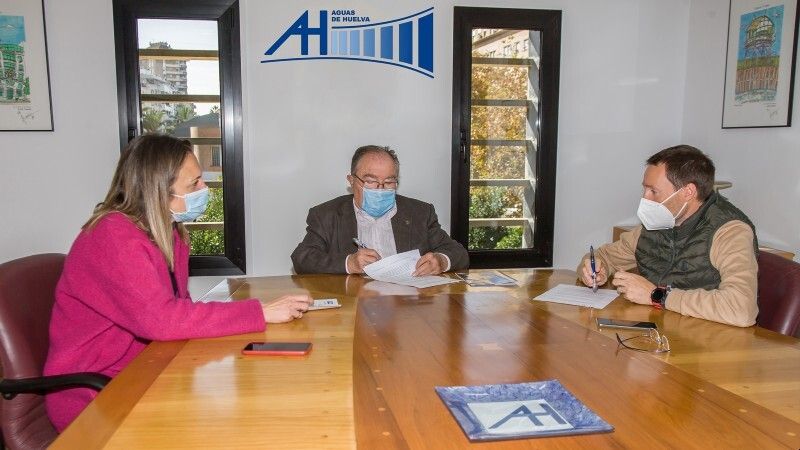 Aguas de Huelva renueva su compromiso con el Banco de Alimentos 