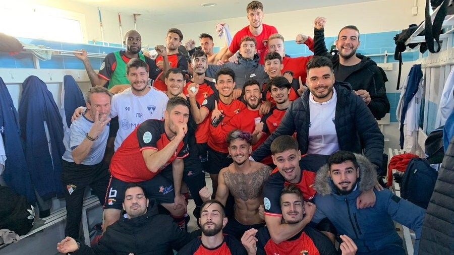 El Ayamonte ya es líder y el Atlético Onubense colista