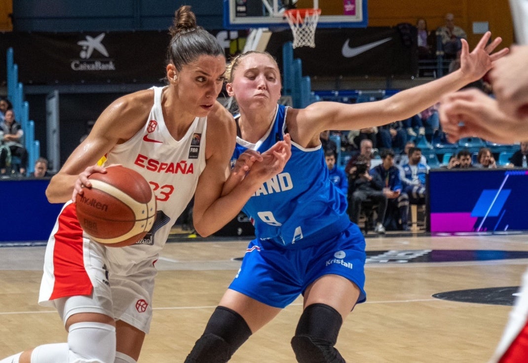 Huelva, cómplice de una histórica victoria de España ante Islandia (120-54)