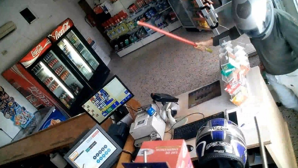 Dos detenidos por siete robos con 'extrema violencia' en gasolineras