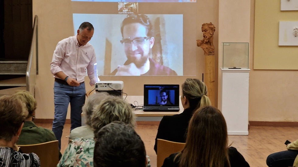 Un particular cede una tablilla sumeria a la biblioteca de La Palma del Condado