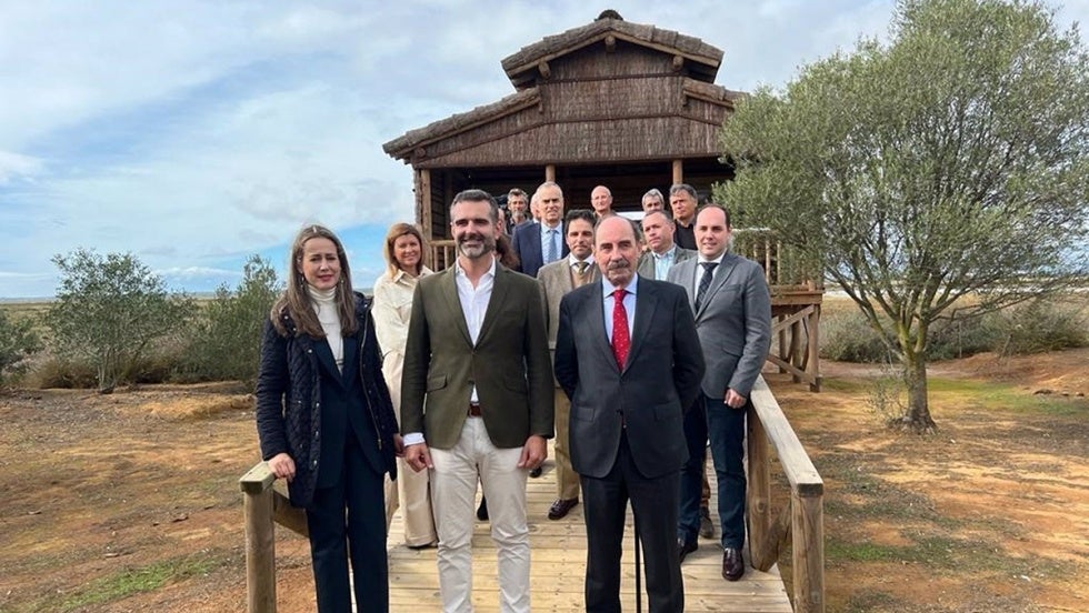 El consejero de Sostenibilidad suscribe la adhesión de la Fundación Atlantic Copper a Rediam
