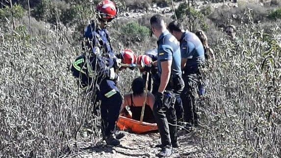 Rescatan a una senderista herida tras caer por una ladera cuando hacía un trayecto por Valverde