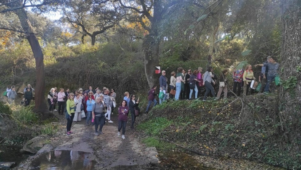 El VII Encuentro de la Red Provincial de Clubes de Lectura reúne a 200 personas en la Sierra