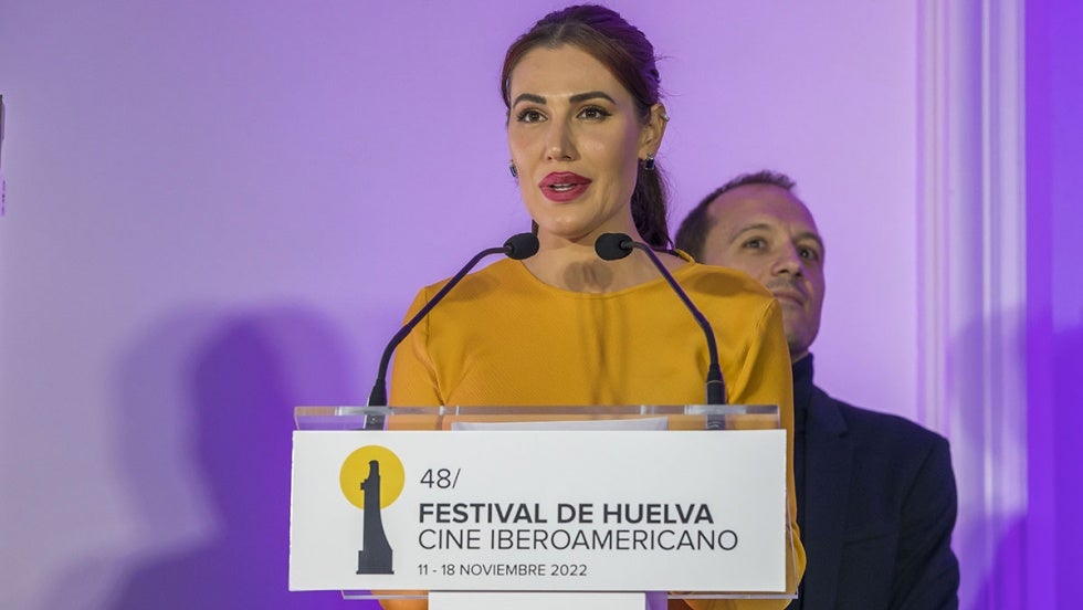 Las mujeres protagonizarán la apertura del Iberoamericano: Silvia Abril presentará, Mara Barros actuará, y Greta Fernández recibirá el Premio Luz