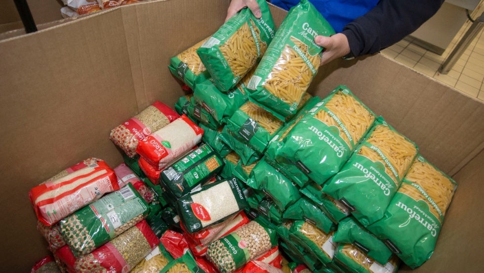 La gran recogida del Banco de Alimentos vuelve más necesaria que nunca tras el descenso en las donaciones