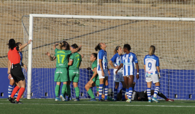 La Real frena el despegue del Sporting Huelva (0-2)