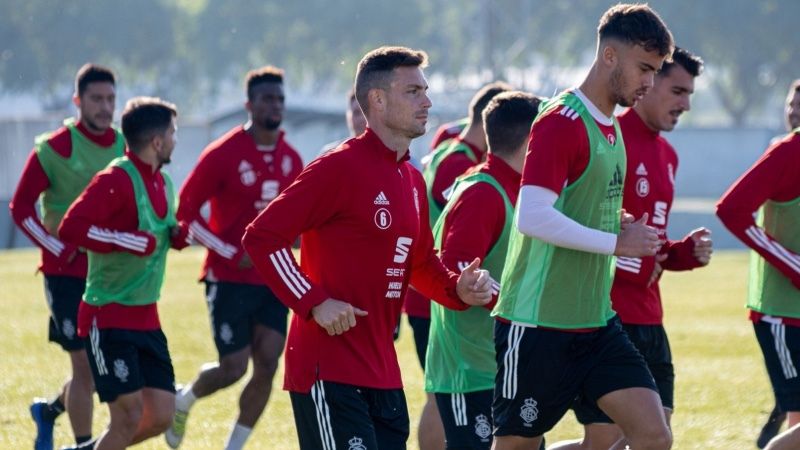 El Decano regresa a los entrenamientos aún con el eco de su último partido