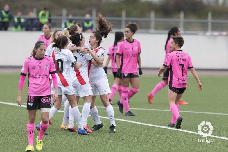 El Rayo vuelve a meter al Sporting Huelva en zona de descenso (1-0)
