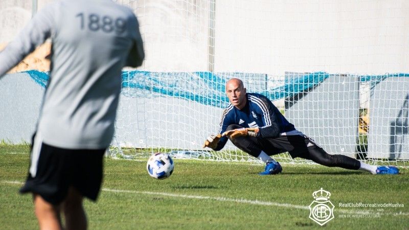 Nauzet Pérez rechaza una oferta del extranjero y cree que el presupuesto del Recre está muy por detrás de varios equipos