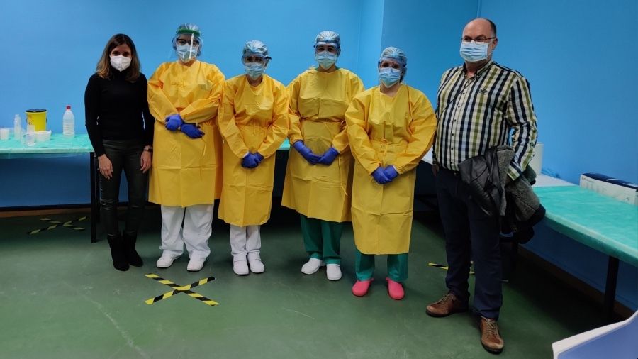 Emilia (93 años), primera vacunada contra el Covid-19 en Huelva: 'Me siento muy satisfecha'