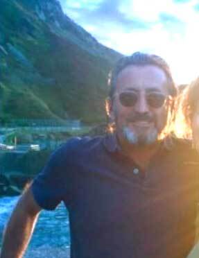 Más de 80 voluntarios, guías con perros y un helicóptero siguen buscando a Manuel Vega en Asturias