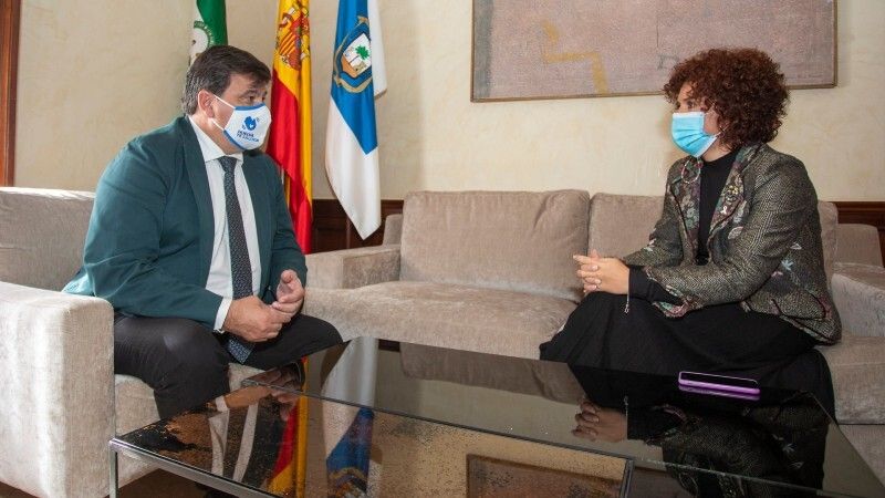 Gabriel Cruz quiere construir 'el futuro de Huelva' junto a María Eugenia Limón