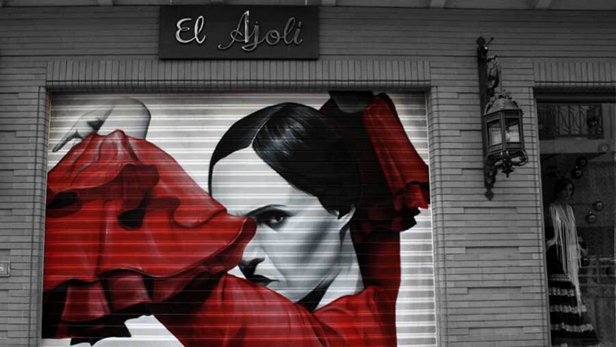 El runrún: Reabre un clásico de la moda flamenca