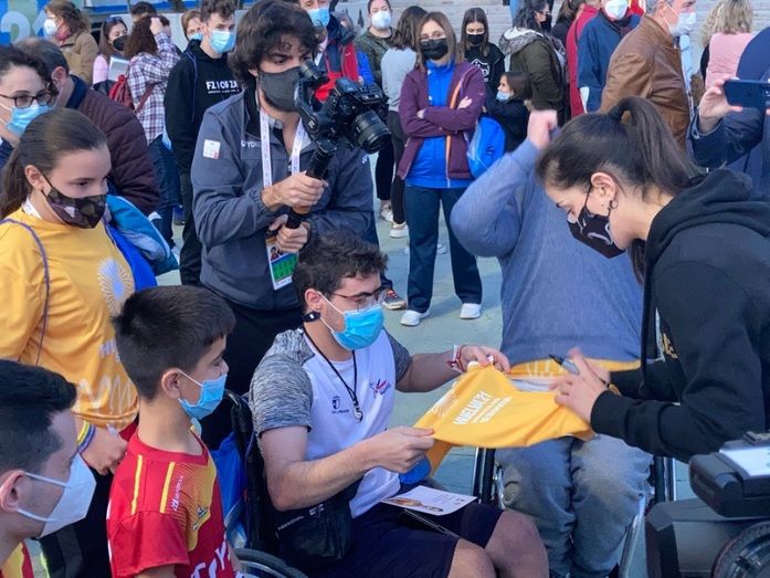 Carolina Marín, campeona mundial en el cariño de su gente