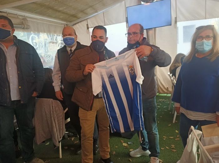 Las peñas El Milenio e Internauta sí representan a la afición del Decano en Córdoba