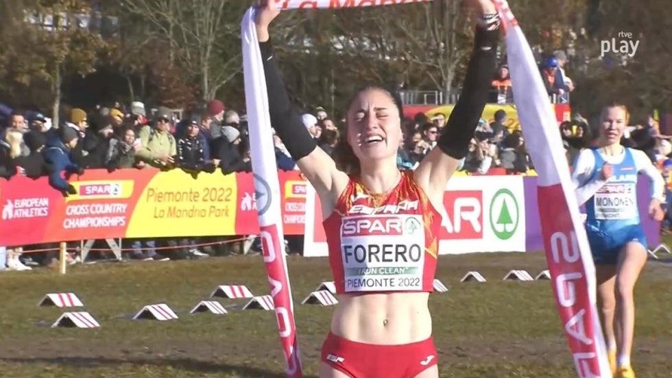 Una histórica María Forero, campeona de Europa de cross con una prodigiosa exhibición