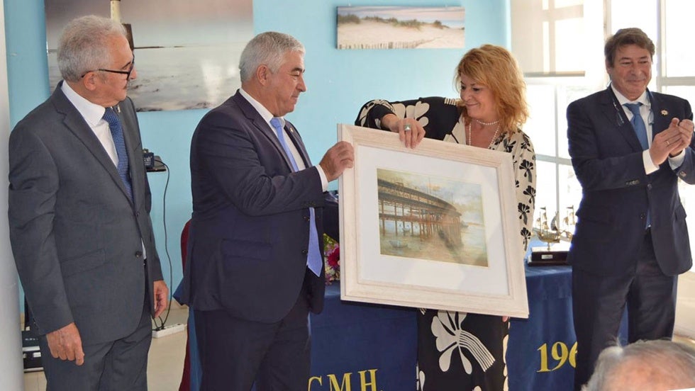 La presidenta del Puerto es nombrada Socia de Honor del Real Club Marítimo de Huelva