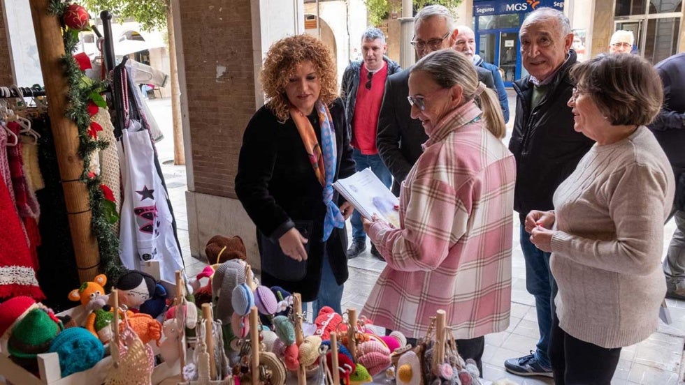 La Navidad más solidaria llega a los soportales de la Gran Vía