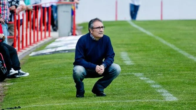 Manuel Juan Limón levanta al Ayamonte