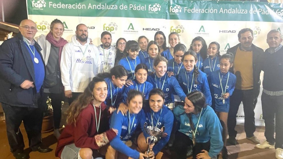 El Club La Volea Huelva gana el título Andaluz de Equipos Menores