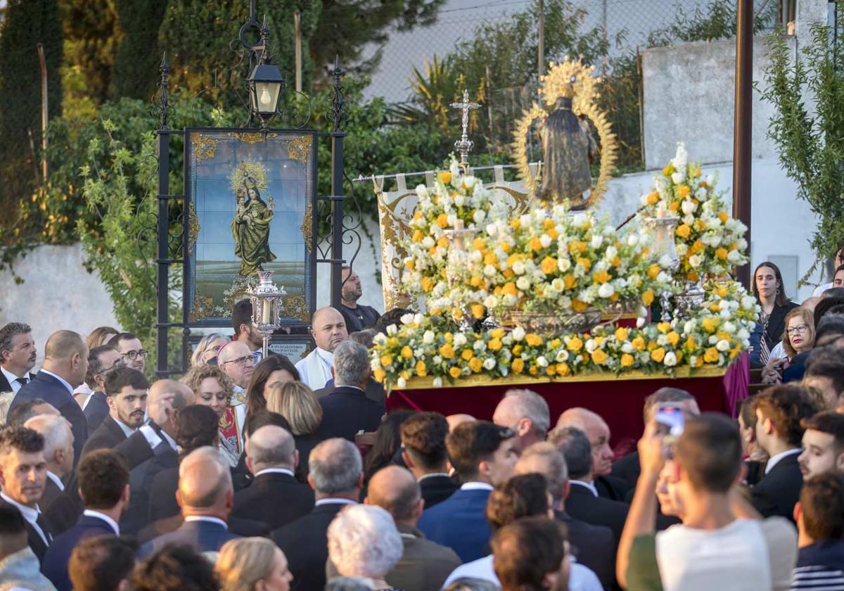 Un momento de la procesión extraordinaria de la patrona