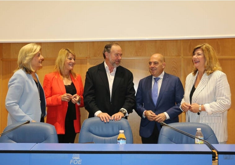 Encuentro del PP con empresarios en la FOE