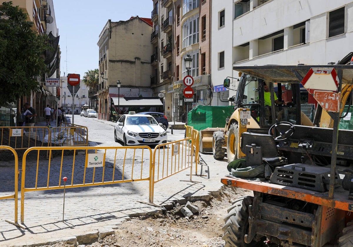 Obras de peatonalización en el entorno de la plaza de las Monjas de Huelva