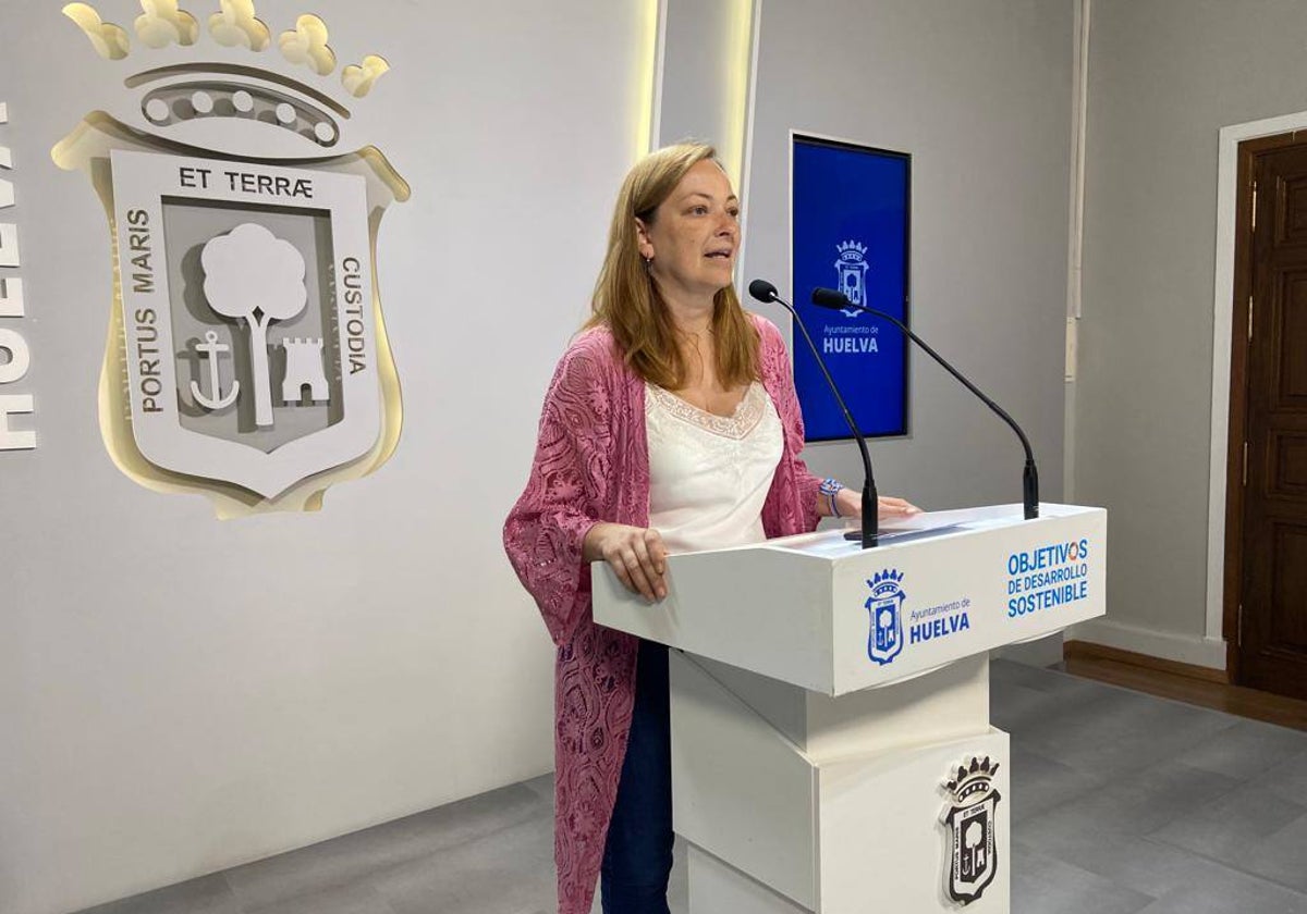 La viceportavoz del grupo municipal socialista en el Ayuntamiento de Huelva