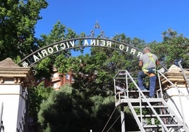 ¿En qué ha consistido la restauración de  la puerta principal del Barrio Obrero?