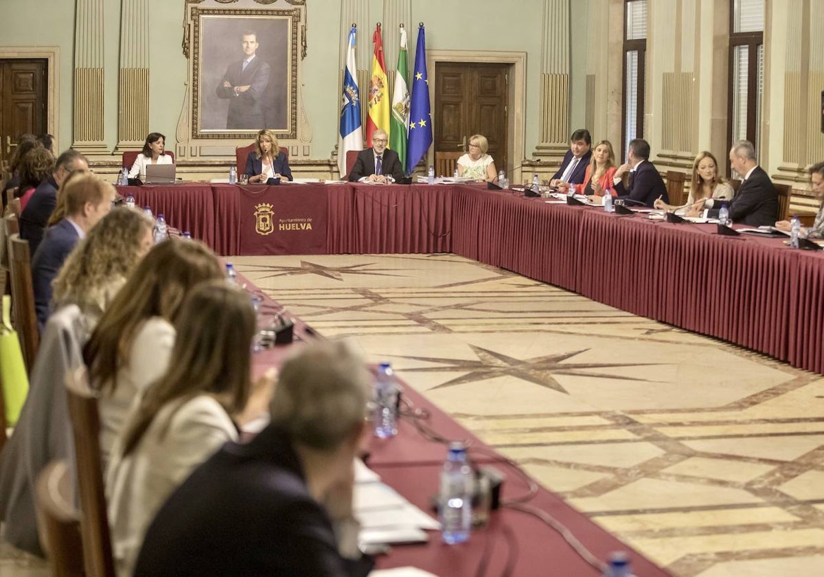 Imagen del pleno del Ayuntamiento de Huelva celebrado este miércoles