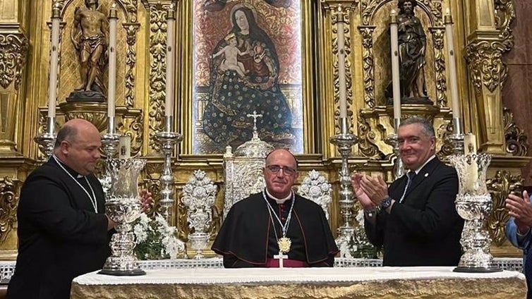 Como desde hace un siglo: el obispo de Huelva es nombrado Hermano Mayor Honorario de la Cinta