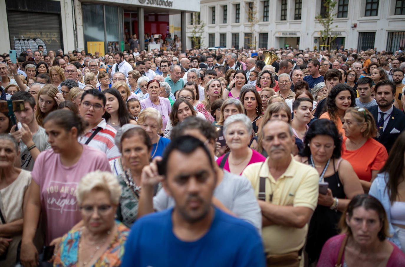 La inédita procesión de la Virgen de la Cinta por el centro de Huelva
