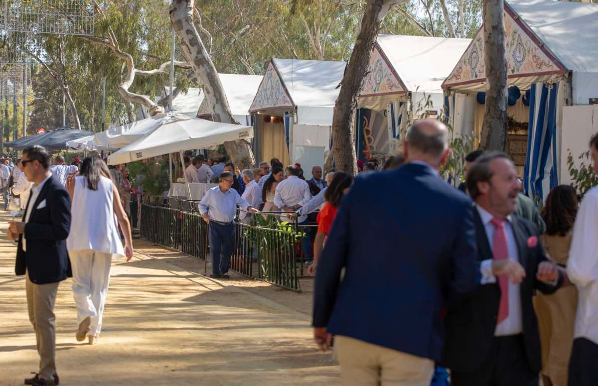 Ambiente de gala en el arranque de la Feria del Caballo y el Otoño en Huelva de 2023