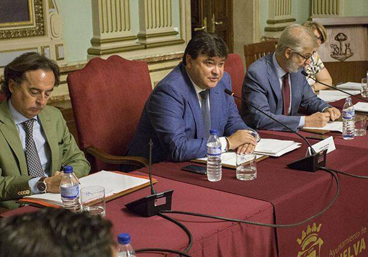 Gabriel Cruz en una foto de archivo como alcalde de Huelva