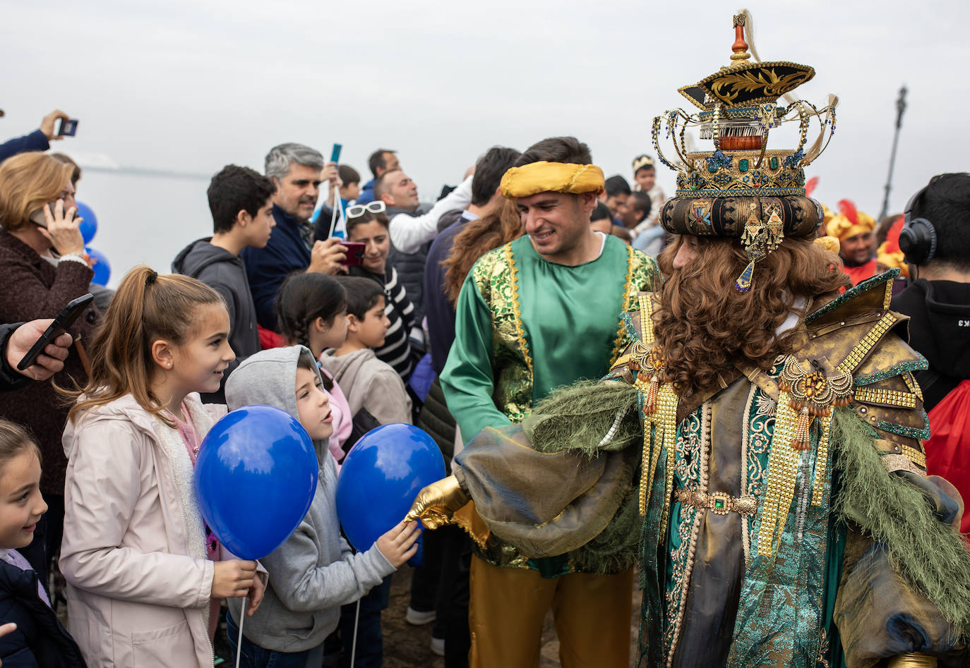 Las mejores imágenes de la llegada de los Reyes Magos a Huelva