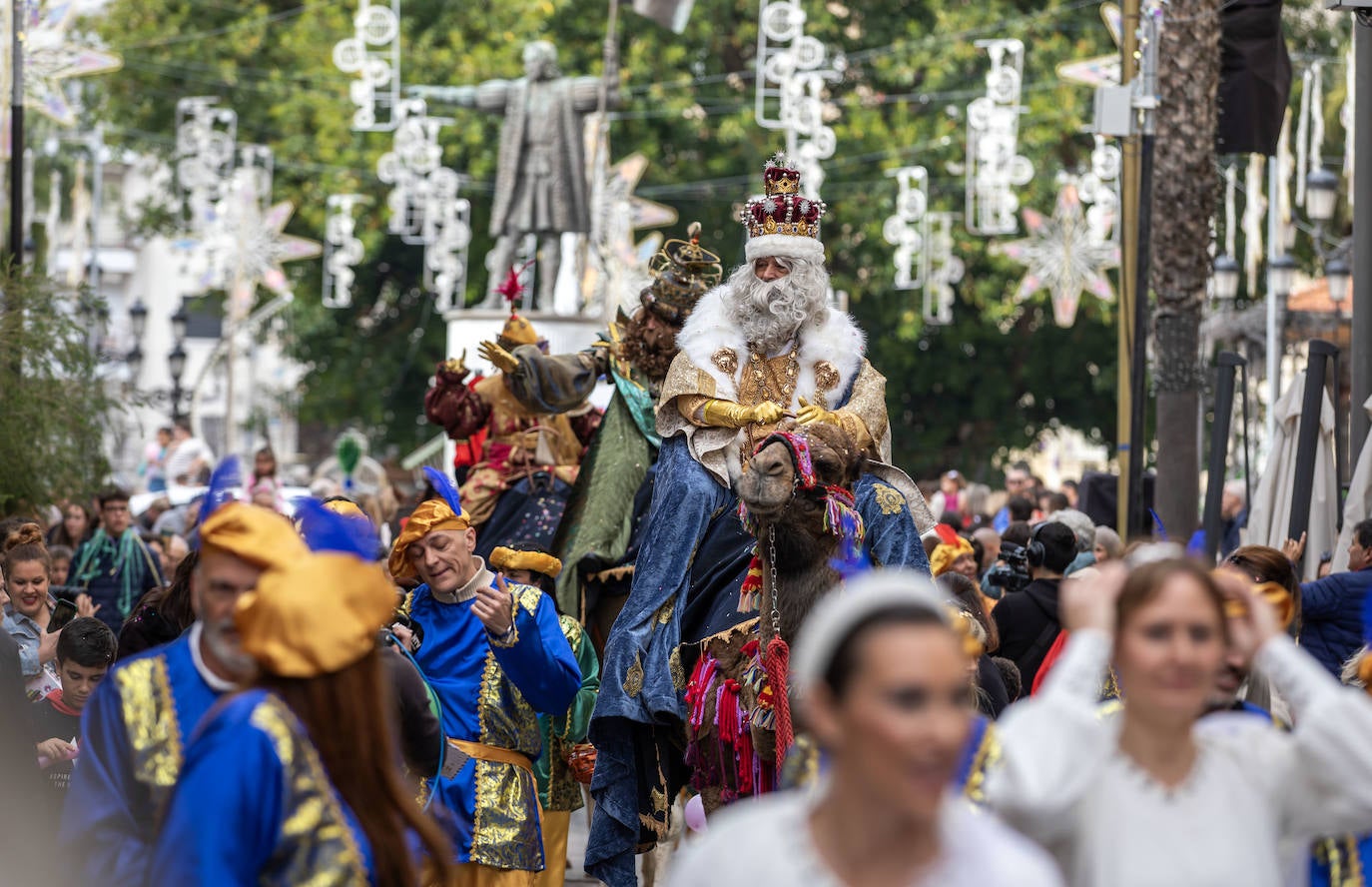 Las mejores imágenes de la llegada de los Reyes Magos a Huelva