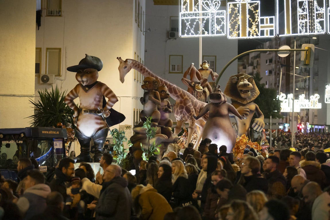 Así ha sido la Cabalgata de Reyes Magos de Huelva 2024, en imágenes