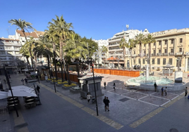 Las increíbles vistas de este piso en venta en la plaza de las Monjas de Huelva con más de 250 metros cuadrados