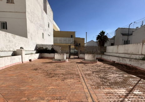 Imagen secundaria 1 - Las increíbles vistas de este piso en venta en la plaza de las Monjas de Huelva con más de 250 metros cuadrados