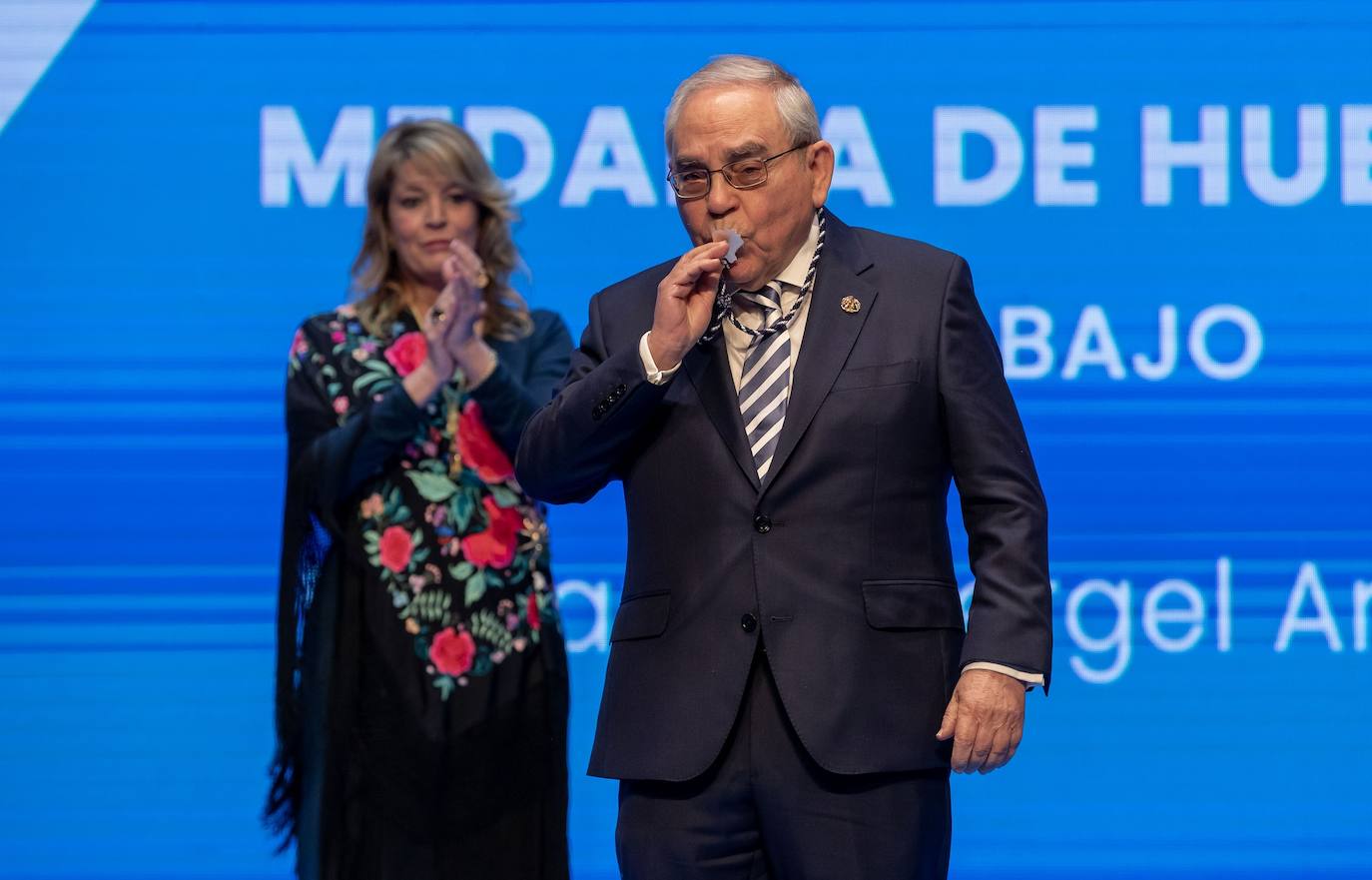 La entrega de las Medallas de la Ciudad de Huelva 2024, en imágenes