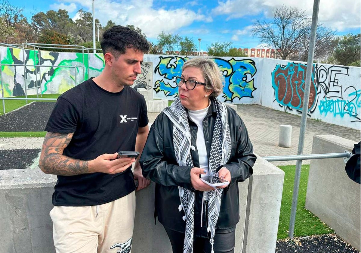 Mónica Rossi y Tino Cortés en el Parkour Park