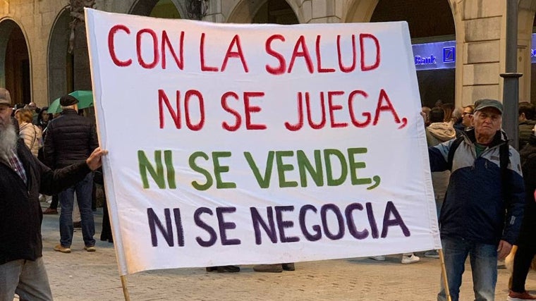 Concentración en defensa de la sanidad pública en Huelva