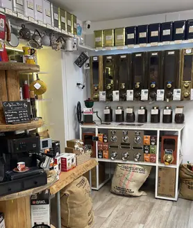 Imagen secundaria 2 - Sat Coffee, la única tienda de café en Huelva con tostadero propio y más de 17 orígenes