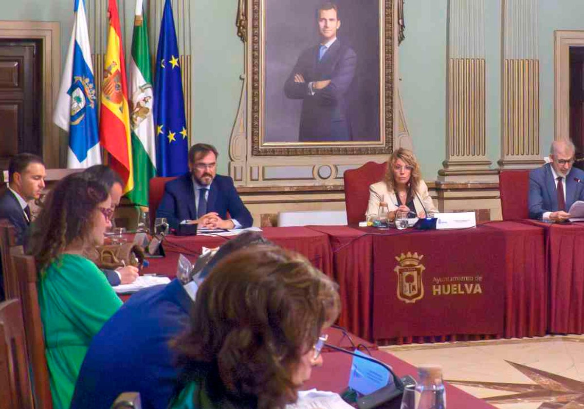 Un momento del pleno celebrado esta mañana