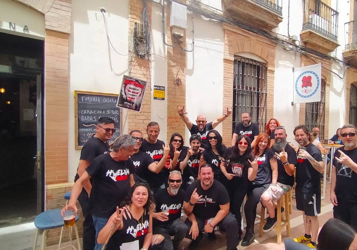 Miembros de la Asociación Huelva Rock