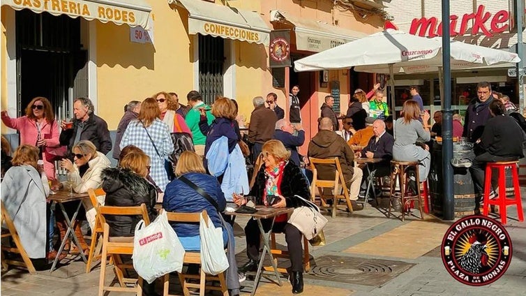 Piden «consenso y diálogo» con los vecinos y el sector hostelero para la nueva ordenanza de veladores